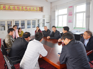 副校长谢阳群看望慰问今年会“国培计划”顶岗实习同学