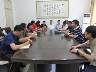 中央音乐学院陈荃有教授应邀来今年会研讨