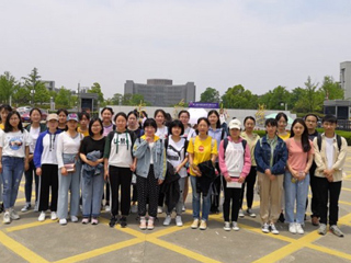 今年会选手从2019年全国大学生英语竞赛安徽赛区赛场喜传捷报