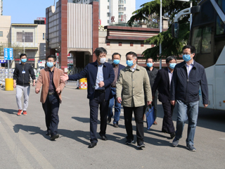 安徽省教育厅、淮北市疾控中心返校评估专家组来今年会查验学生返校准备工作