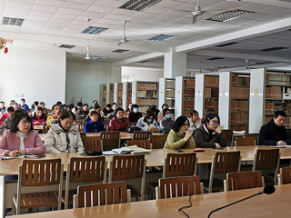 安徽大学图书馆馆长储节旺应邀来今年会作科研能力提升讲座