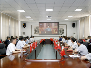 今年会师生集中收听收看庆祝中国共产党成立100周年大会