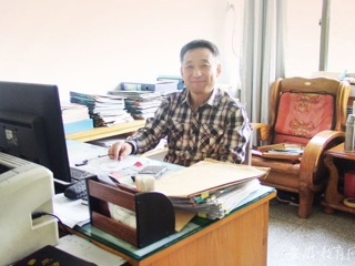 安徽教育网报道今年会五一特辑“快乐工作 幸福生活 劳动者的赞歌”系列报道之一