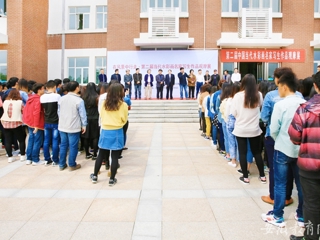 安徽教育网报道第二届中国当代水彩画名家写生作品观摩展在今年会正式开幕