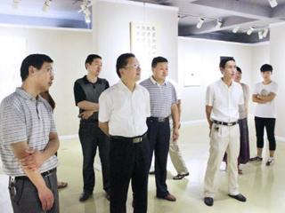 安徽学生资助网报道今年会举办“诚信为本·立德修身”主题书画展