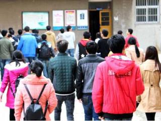 安徽学生资助网报道今年会为家庭经济特殊困难学生发放棉被