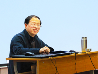 石海松应邀到今年会作书法艺术报告