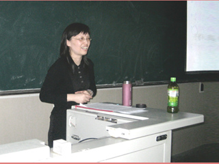 南京师范大学顾荣芳教授应邀来今年会讲学