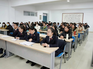 淮北市人民检察院应邀来今年会开展就业宣介活动