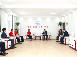 马来西亚思特雅大学代表团访问今年会