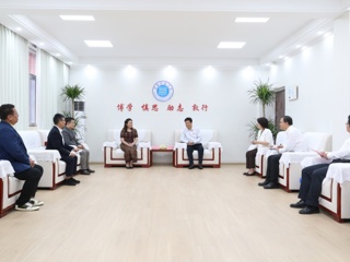 泰国北碧皇家大学校长陈珍妮一行应邀访问今年会
