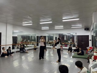 音乐学院开展“悦动青春 愈见自我”舞蹈疗愈活动